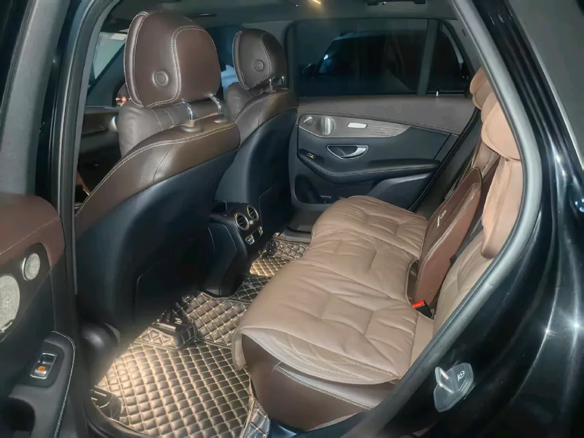 2021 Mercedes-Benz GLC Class 2.0T 258HP L4 9AT,autocango,china used car exporter,china ev exporter,chinese used car exporter,chinese used ev exporter