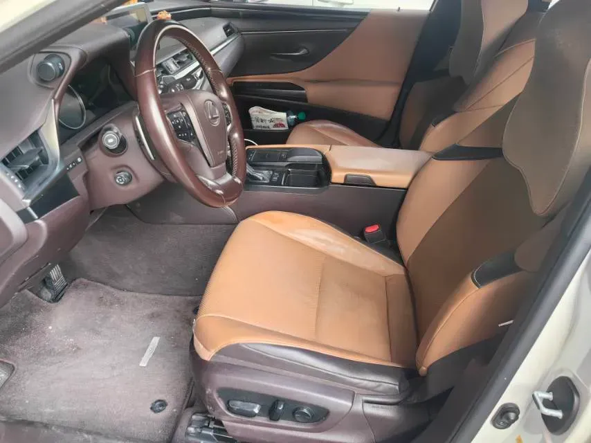 2018 Lexus ES 2.0L 167HP L4 6AT,autocango,china used car exporter,china ev exporter,chinese used car exporter,chinese used ev exporter