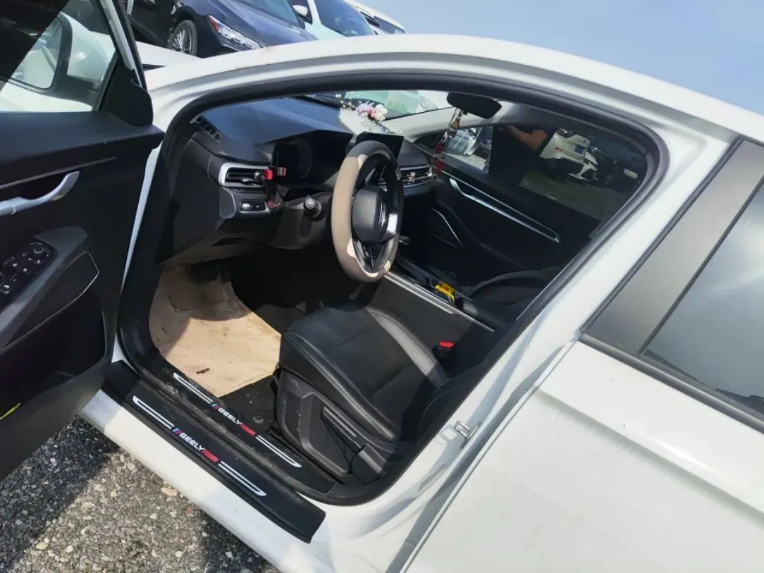 2022 Geely Emgrand 1.5L 114HP L4 CVT,autocango,china used car exporter,china ev exporter,chinese used car exporter,chinese used ev exporter