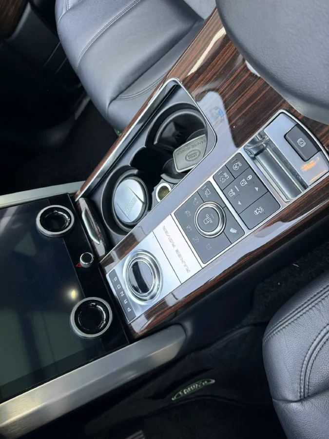 2017 Land Rover Range Rover 3.0T 340HP V6 8AT,autocango,china used car exporter,china ev exporter,chinese used car exporter,chinese used ev exporter