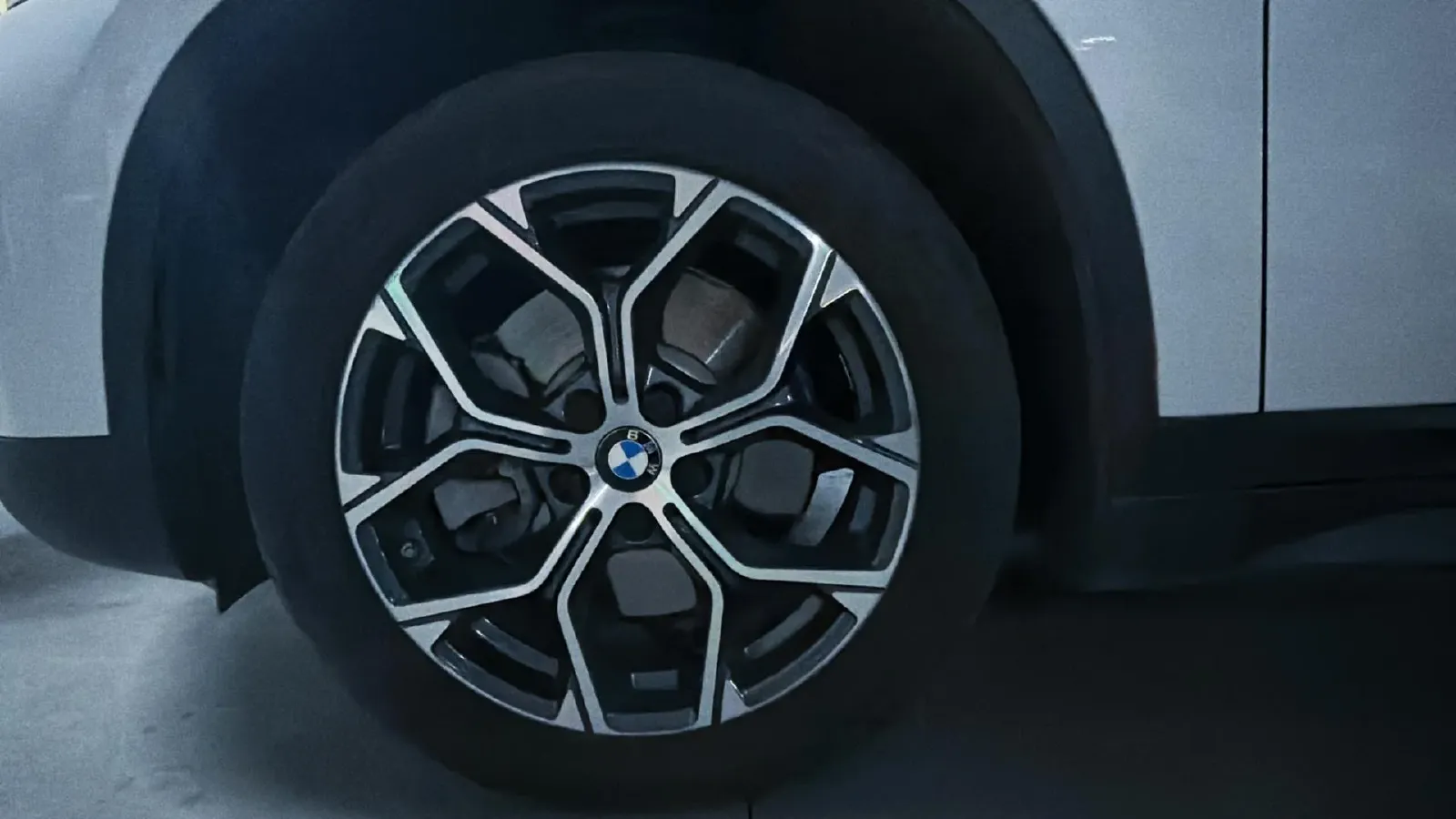 2022 BMW X1 2.0T 192HP L4 7DCT,autocango,china used car exporter,china ev exporter,chinese used car exporter,chinese used ev exporter