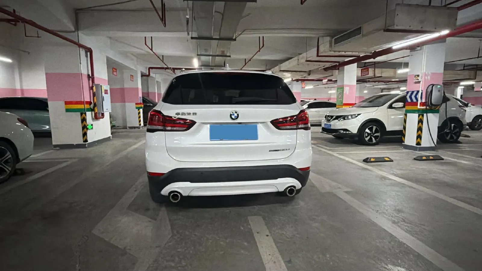 2022 BMW X1 2.0T 192HP L4 7DCT,autocango,china used car exporter,china ev exporter,chinese used car exporter,chinese used ev exporter