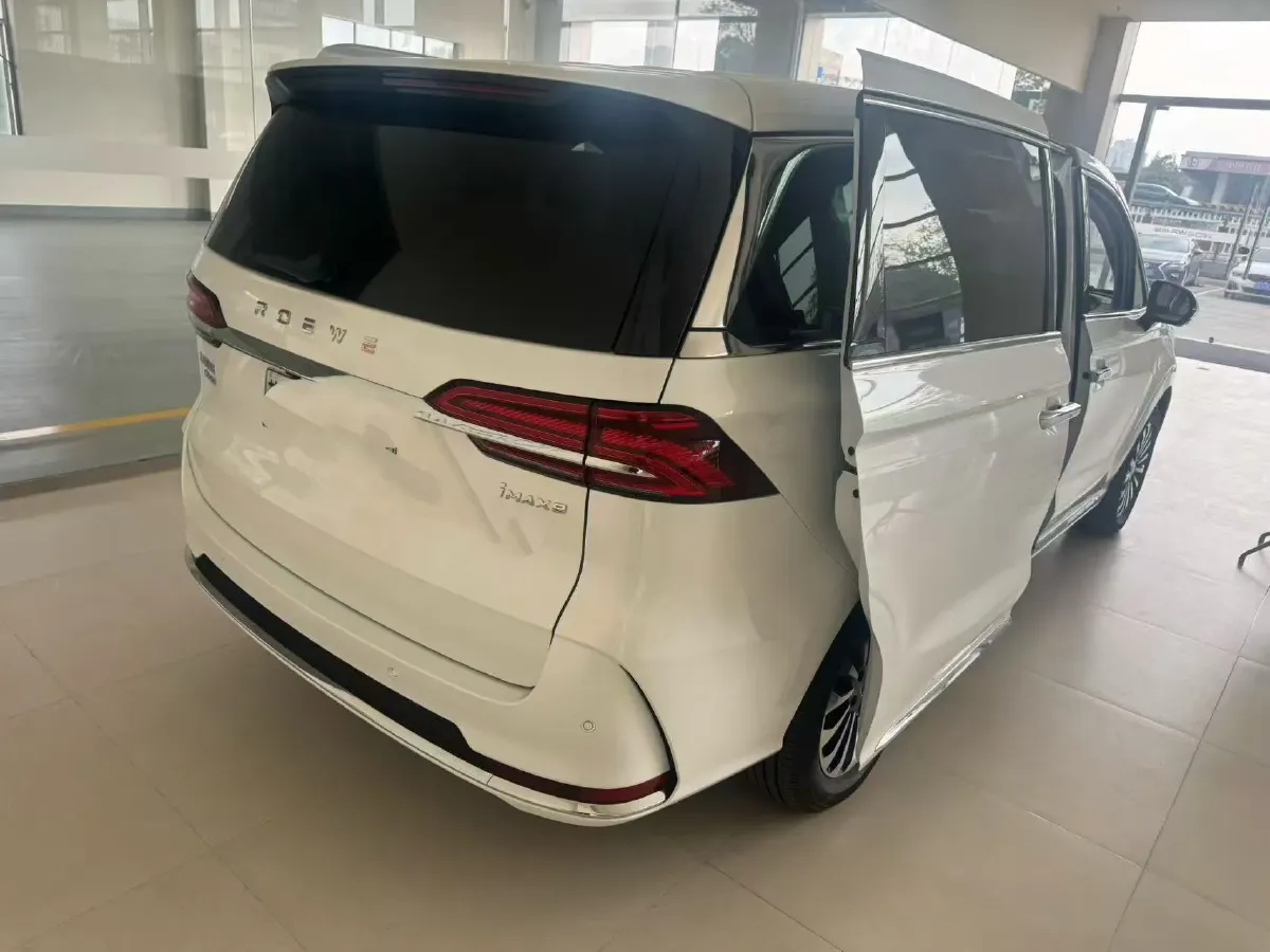 2025 Roewe iMAX8 1.5T 150HP L4 1DHT PHEV 24.7KWH,autocango,china used car exporter,china ev exporter,chinese used car exporter,chinese used ev exporter