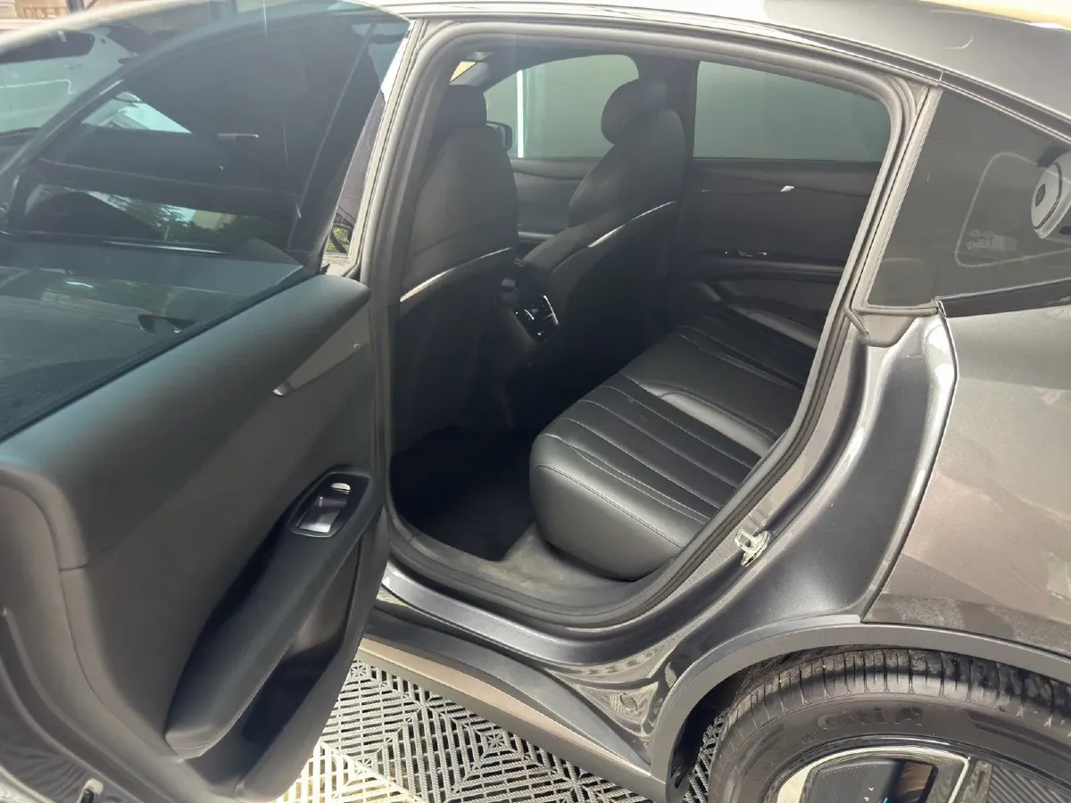 2025 Deepal L07 BEV 56.12KWH,autocango,china used car exporter,china ev exporter,chinese used car exporter,chinese used ev exporter