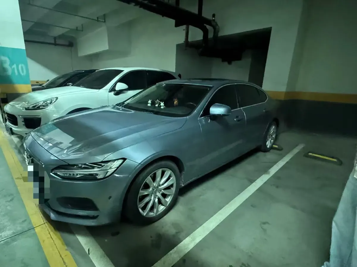 2018 Volvo S90 2.0T 254HP L4 8AT,autocango,china used car exporter,china ev exporter,chinese used car exporter,chinese used ev exporter