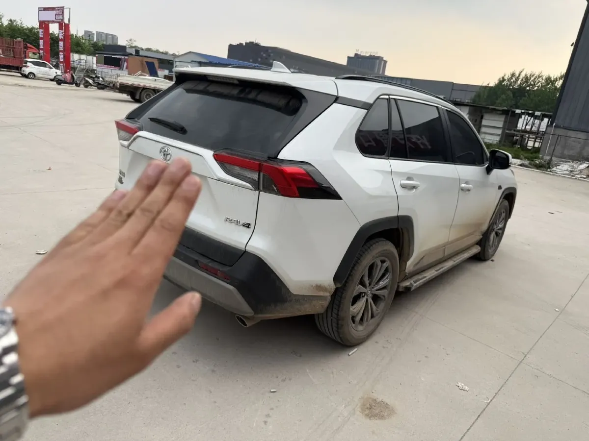 2023 Toyota RAV4 2.0L 171HP L4 CVT,autocango,china used car exporter,china ev exporter,chinese used car exporter,chinese used ev exporter