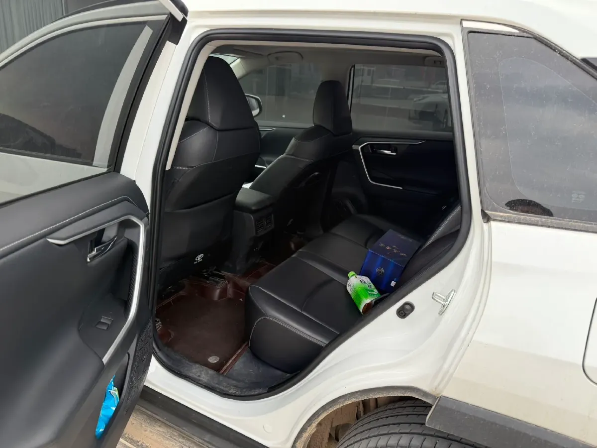 2023 Toyota RAV4 2.0L 171HP L4 CVT,autocango,china used car exporter,china ev exporter,chinese used car exporter,chinese used ev exporter