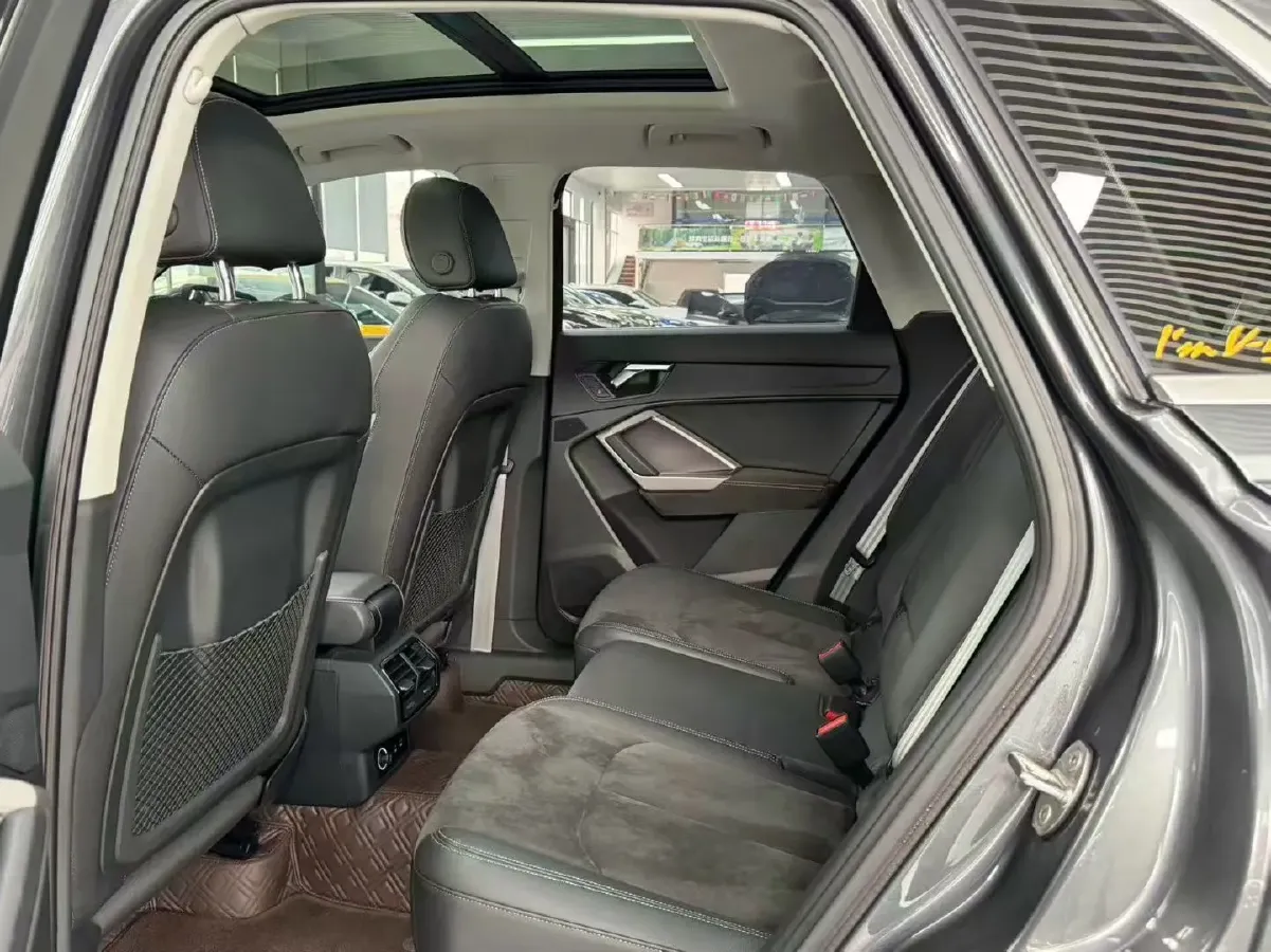 2021 Audi Q3 2.0T 186HP L4 7DCT,autocango,china used car exporter,china ev exporter,chinese used car exporter,chinese used ev exporter