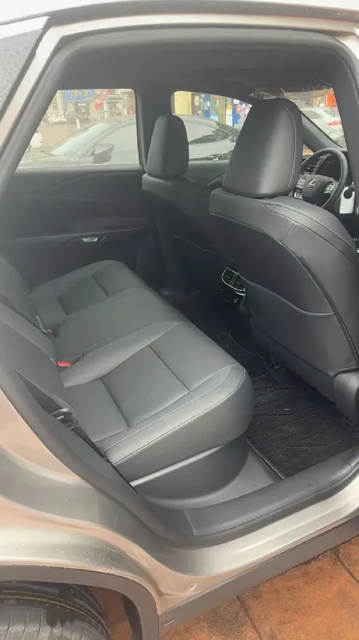 2024 Lexus ES 2.0L 173HP L4 CVT,autocango,china used car exporter,china ev exporter,chinese used car exporter,chinese used ev exporter