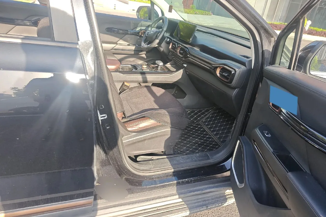 2022 Geely Okavango 1.8T 184HP L4 7DCT,autocango,china used car exporter,china ev exporter,chinese used car exporter,chinese used ev exporter