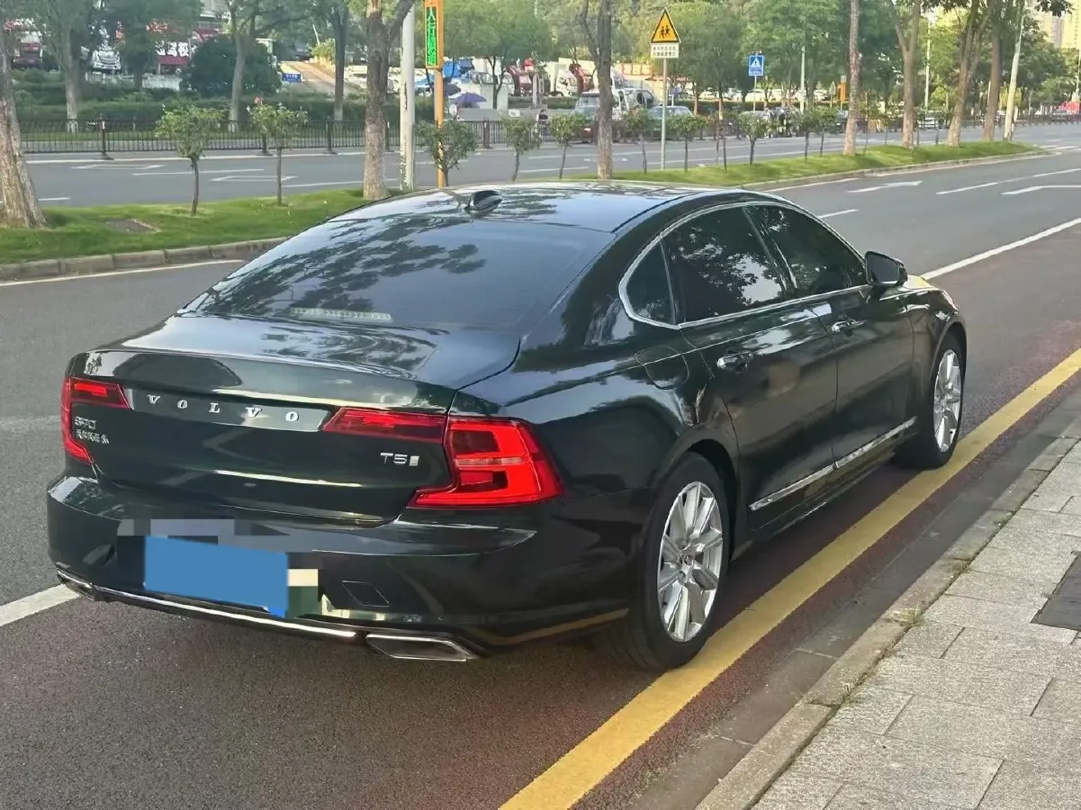 2020 Volvo S90 2.0T 254HP L4 8AT,autocango,china used car exporter,china ev exporter,chinese used car exporter,chinese used ev exporter