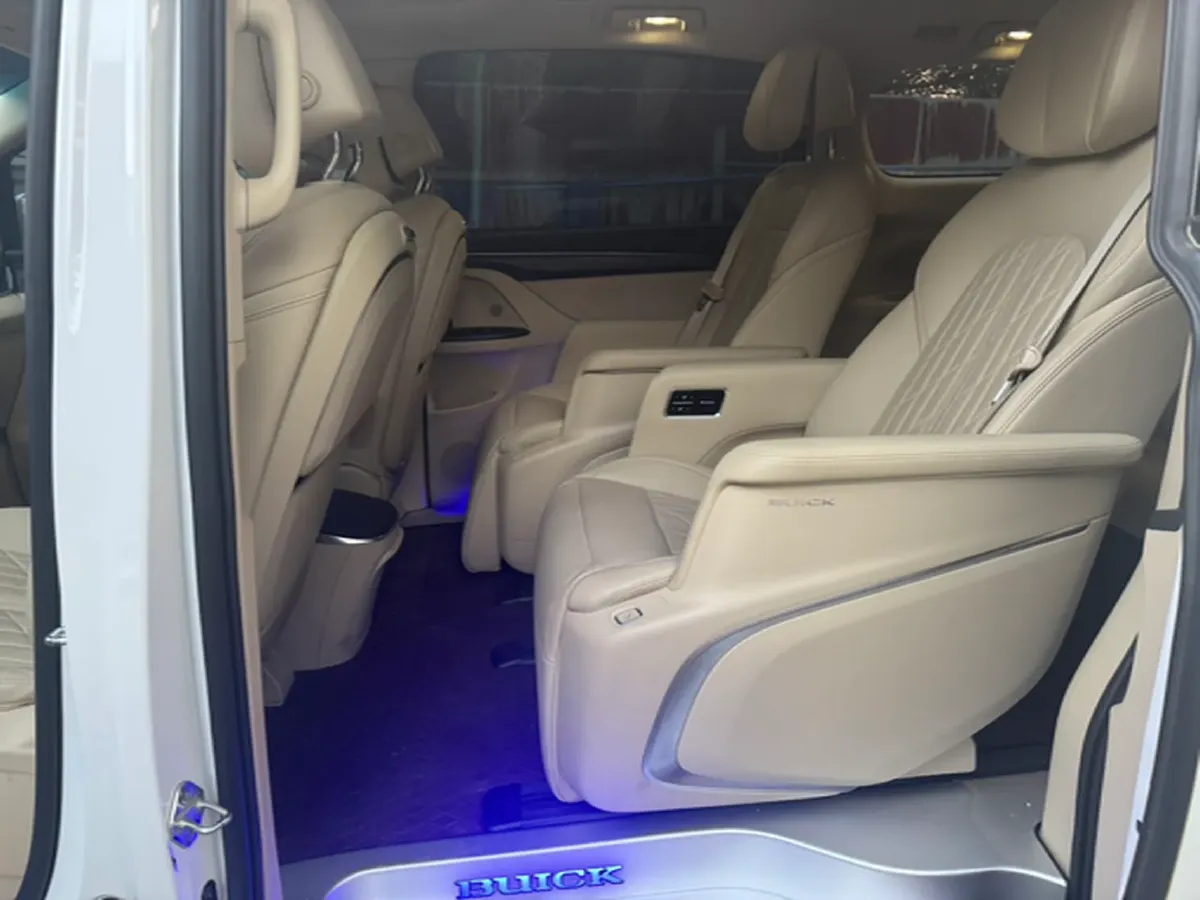 2023 Buick GL8 2.0T 237HP L4 9AT,autocango,china used car exporter,china ev exporter,chinese used car exporter,chinese used ev exporter