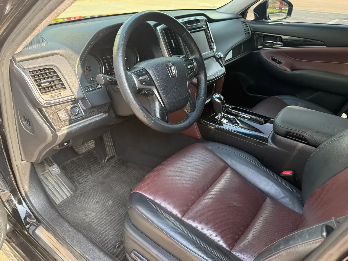 2018 Toyota Highlander 2.0T 220HP L4 6AT,autocango,china used car exporter,china ev exporter,chinese used car exporter,chinese used ev exporter