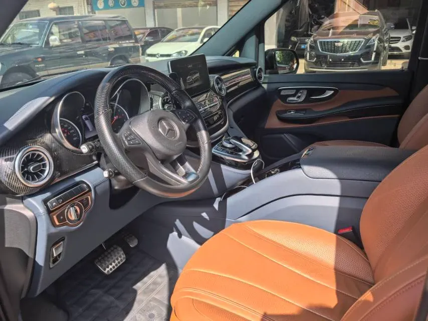 2018 Mercedes-Benz V Class 2.0T 211HP L4 7AT,autocango,china used car exporter,china ev exporter,chinese used car exporter,chinese used ev exporter