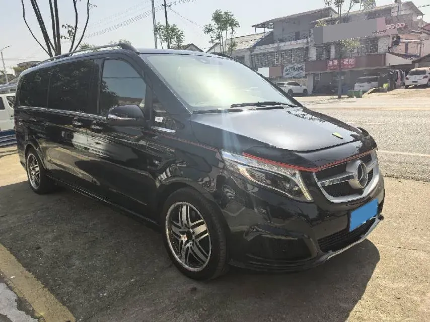 2018 Mercedes-Benz V Class 2.0T 211HP L4 7AT,autocango,china used car exporter,china ev exporter,chinese used car exporter,chinese used ev exporter