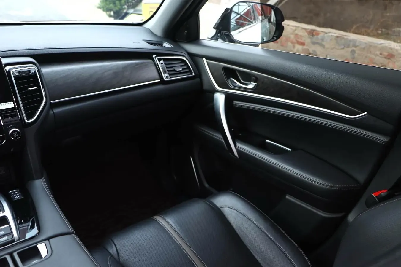 2020 Honda UR-V 2.0T 272HP L4 9AT,autocango,china used car exporter,china ev exporter,chinese used car exporter,chinese used ev exporter