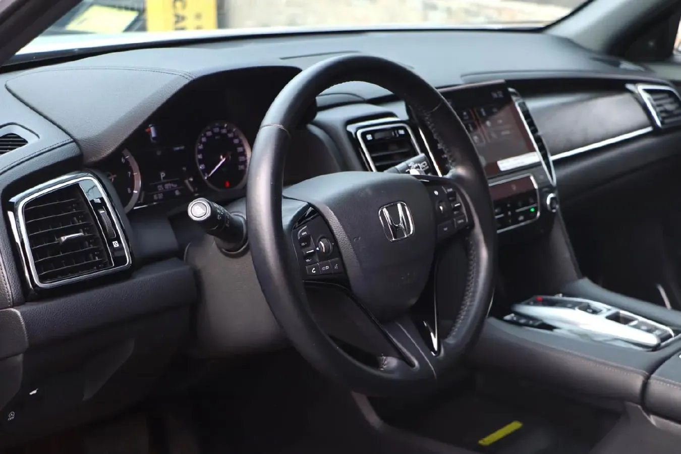 2020 Honda UR-V 2.0T 272HP L4 9AT,autocango,china used car exporter,china ev exporter,chinese used car exporter,chinese used ev exporter