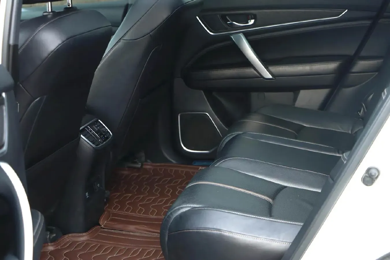 2020 Honda UR-V 2.0T 272HP L4 9AT,autocango,china used car exporter,china ev exporter,chinese used car exporter,chinese used ev exporter