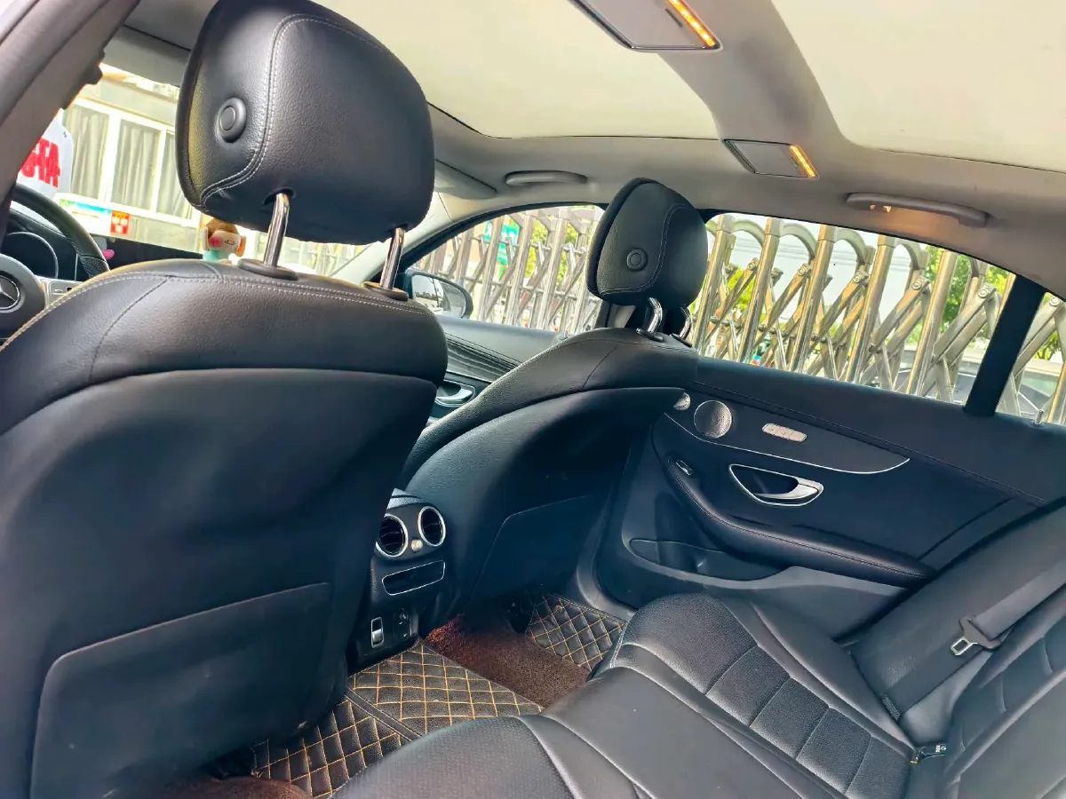 2021 Mercedes-Benz C Class 1.5T 184HP L4 9AT,autocango,china used car exporter,china ev exporter,chinese used car exporter,chinese used ev exporter