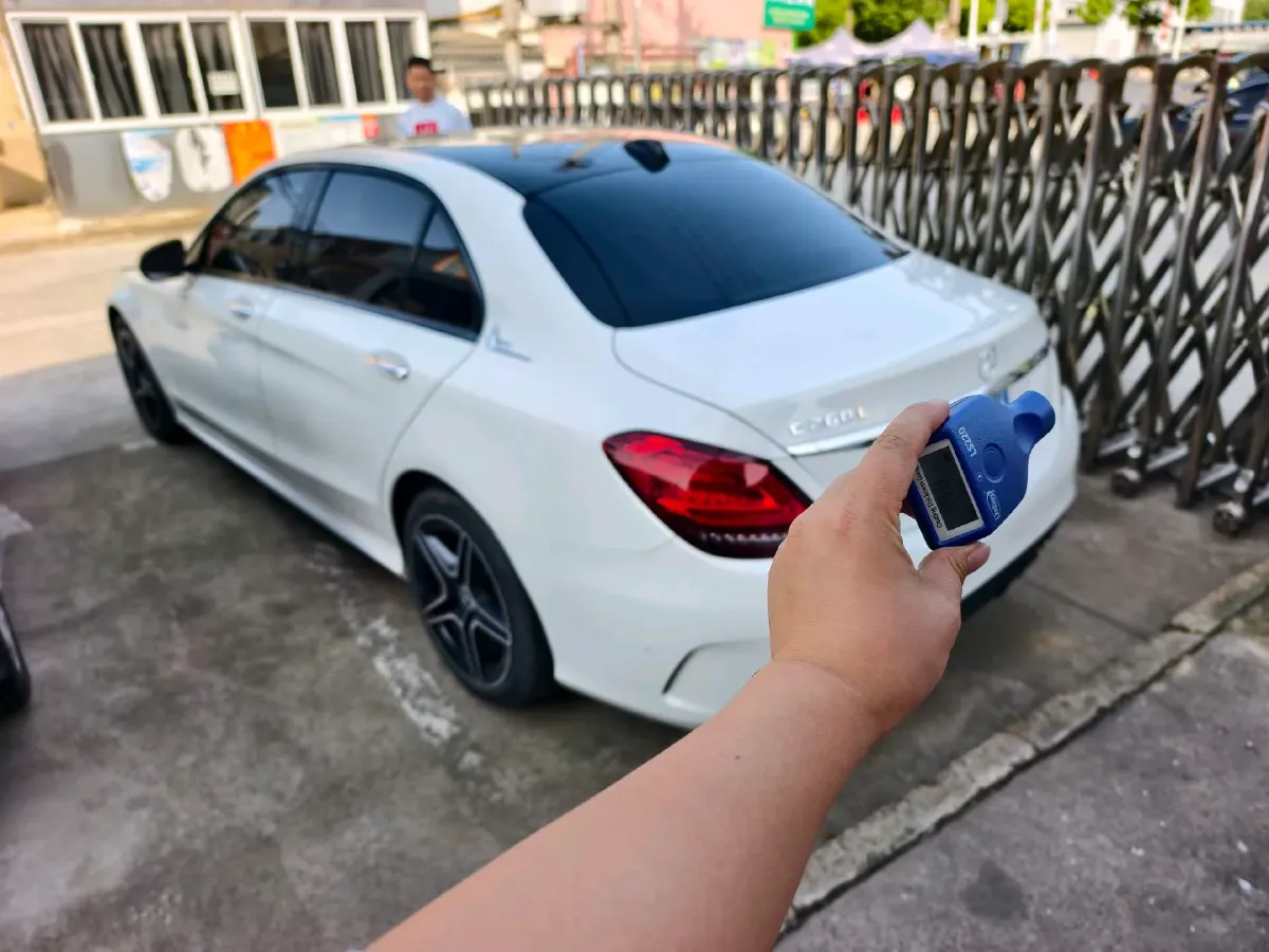 2021 Mercedes-Benz C Class 1.5T 184HP L4 9AT,autocango,china used car exporter,china ev exporter,chinese used car exporter,chinese used ev exporter