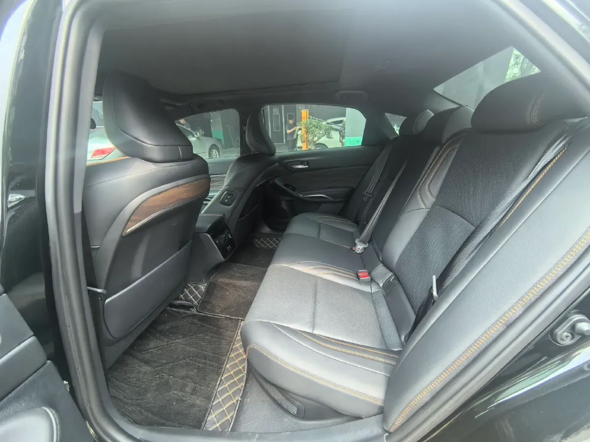 2024 Toyota Avalon 2.0L 152HP L4 E-CVT Hybrid,autocango,china used car exporter,china ev exporter,chinese used car exporter,chinese used ev exporter