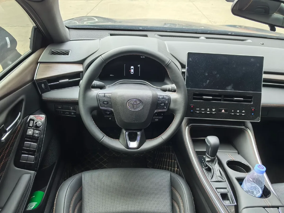 2024 Toyota Avalon 2.0L 152HP L4 E-CVT Hybrid,autocango,china used car exporter,china ev exporter,chinese used car exporter,chinese used ev exporter