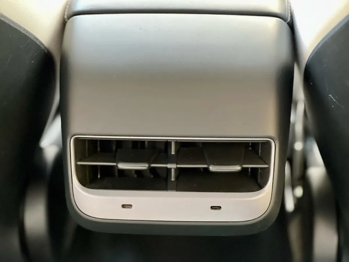 2022 Tesla Model 3 BEV 60KWH,autocango,china used car exporter,china ev exporter,chinese used car exporter,chinese used ev exporter