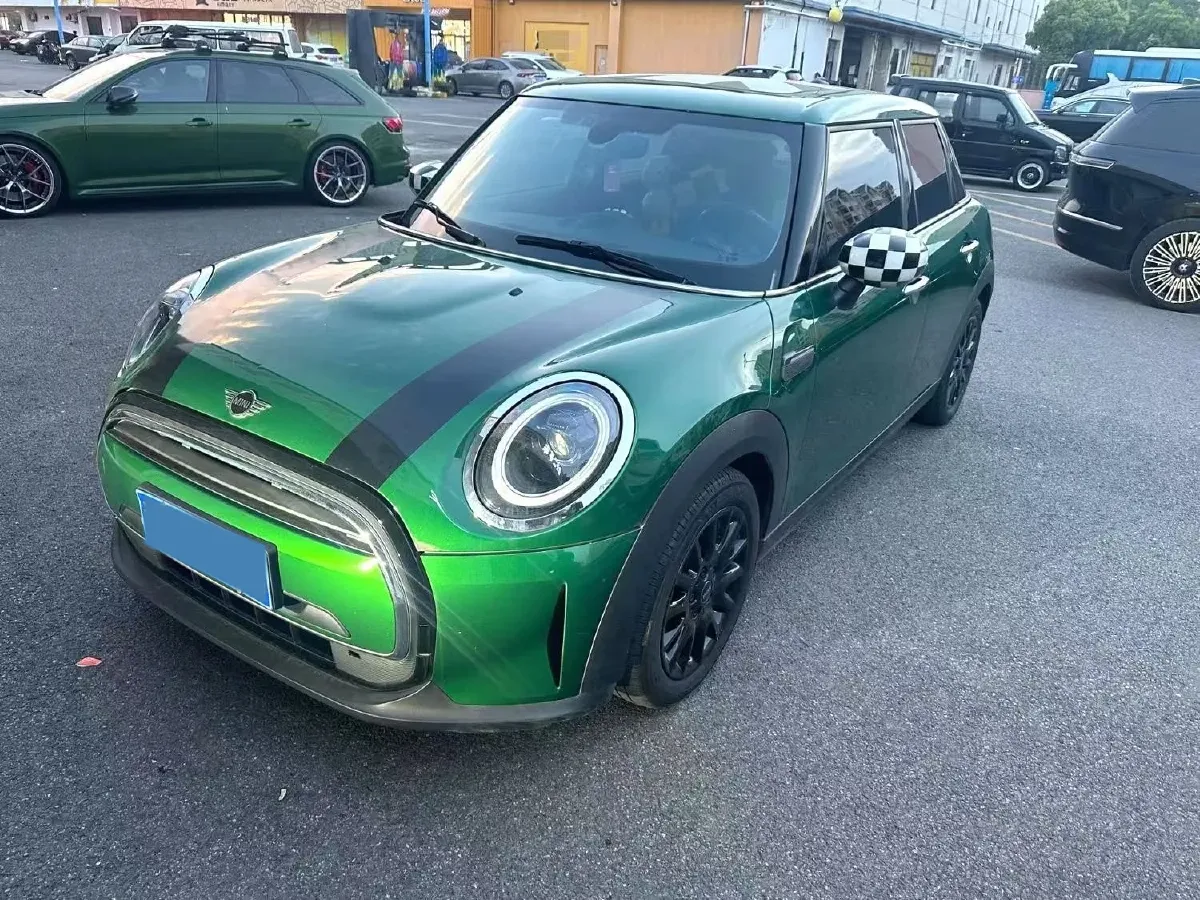 2023 MINI MINI 1.5T 102HP L3 7DCT,autocango,china used car exporter,china ev exporter,chinese used car exporter,chinese used ev exporter
