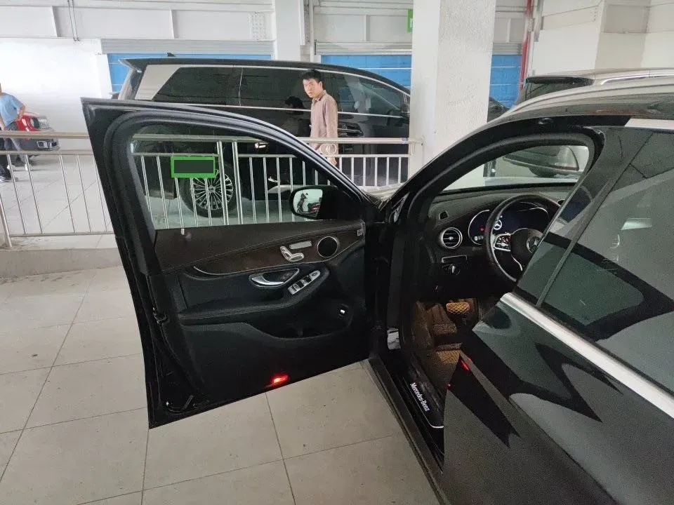 2020 Mercedes-Benz GLC Class 2.0T 197HP L4 9AT,autocango,china used car exporter,china ev exporter,chinese used car exporter,chinese used ev exporter