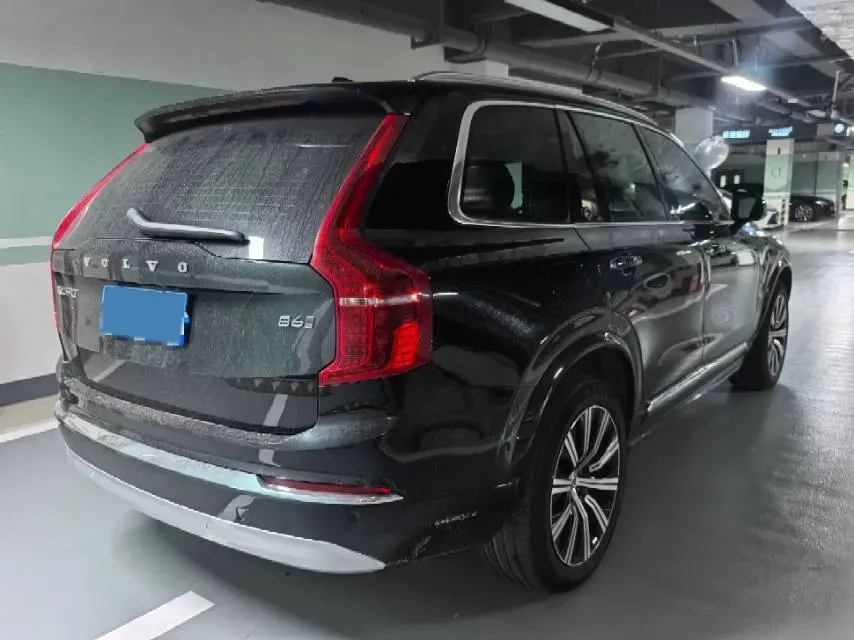 2022 Volvo XC90 2.0T 299HP L4 8AT,autocango,china used car exporter,china ev exporter,chinese used car exporter,chinese used ev exporter