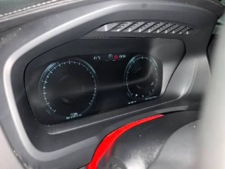 2022 Volvo XC90 2.0T 299HP L4 8AT,autocango,china used car exporter,china ev exporter,chinese used car exporter,chinese used ev exporter