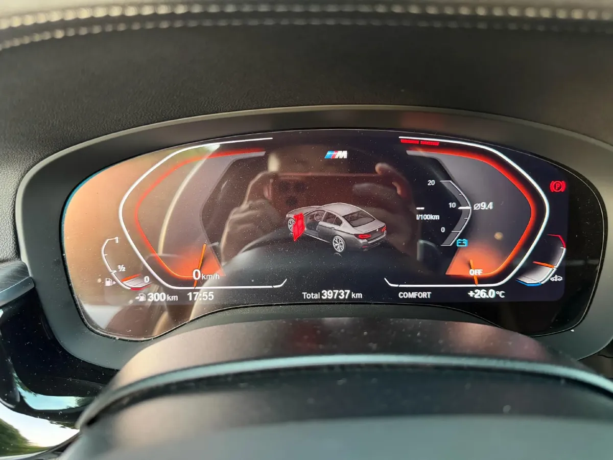 2022 BMW 5 Series 2.0T 252HP L4 8AT,autocango,china used car exporter,china ev exporter,chinese used car exporter,chinese used ev exporter