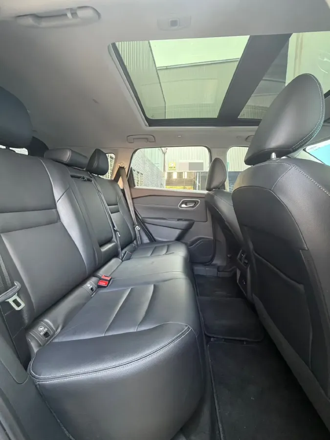 2021 Nissan X-Trail 1.5T 204HP L3 CVT,autocango,china used car exporter,china ev exporter,chinese used car exporter,chinese used ev exporter