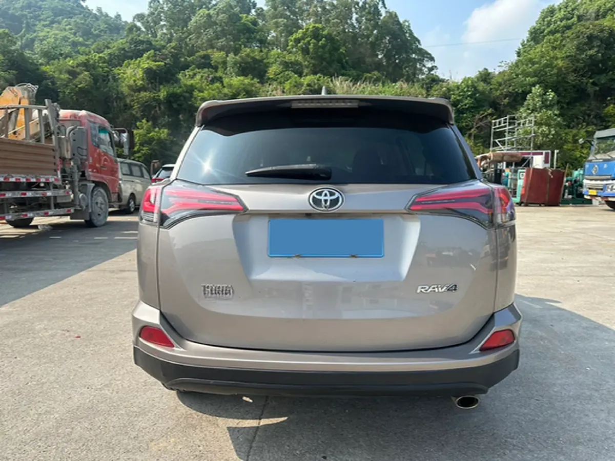 2018 Toyota RAV4 2.0L 151HP L4 CVT,autocango,china used car exporter,china ev exporter,chinese used car exporter,chinese used ev exporter