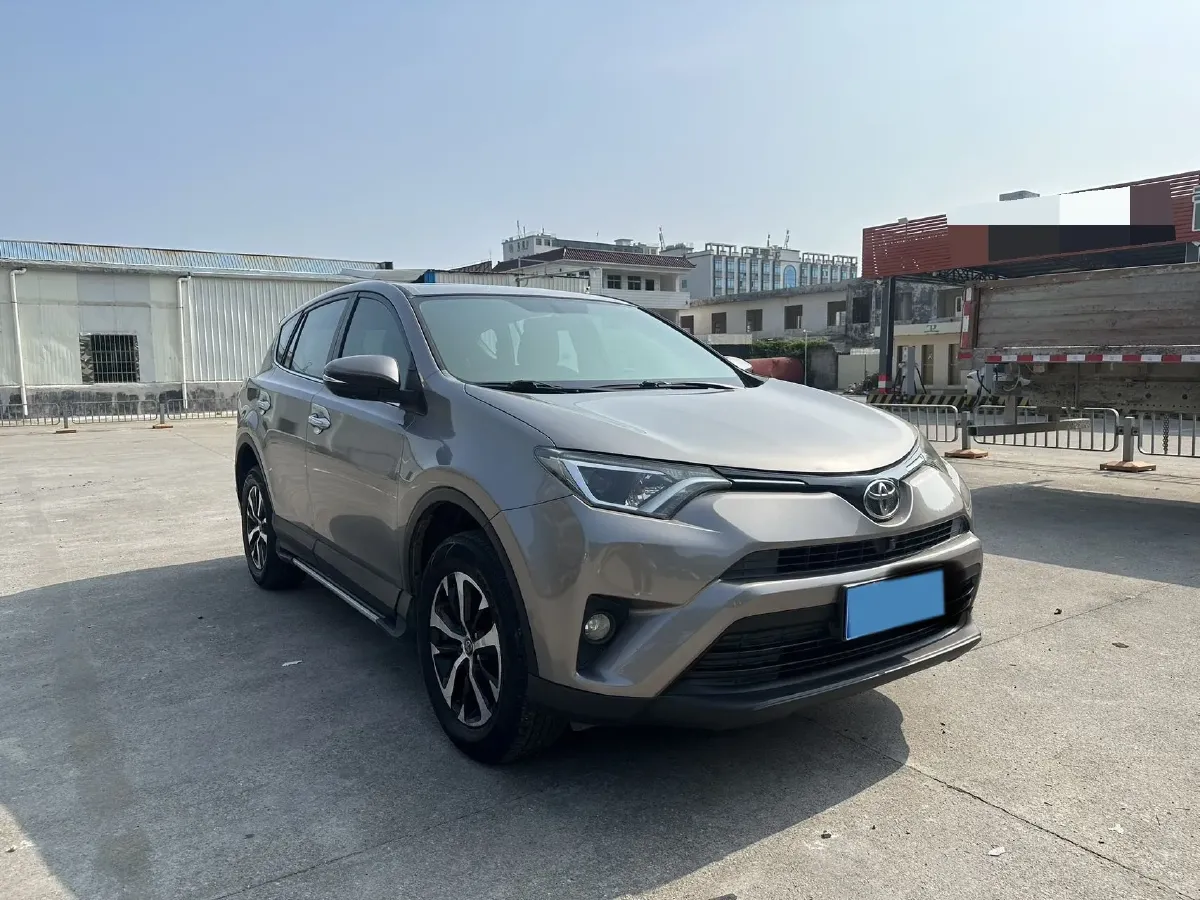 2018 Toyota RAV4 2.0L 151HP L4 CVT,autocango,china used car exporter,china ev exporter,chinese used car exporter,chinese used ev exporter