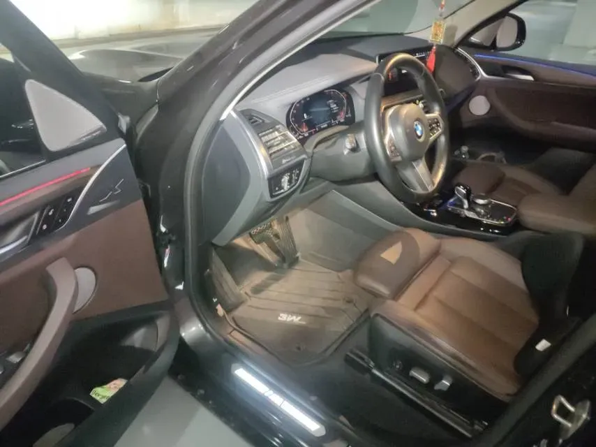 2022 BMW X3 2.0T 252HP L4 8AT,autocango,china used car exporter,china ev exporter,chinese used car exporter,chinese used ev exporter