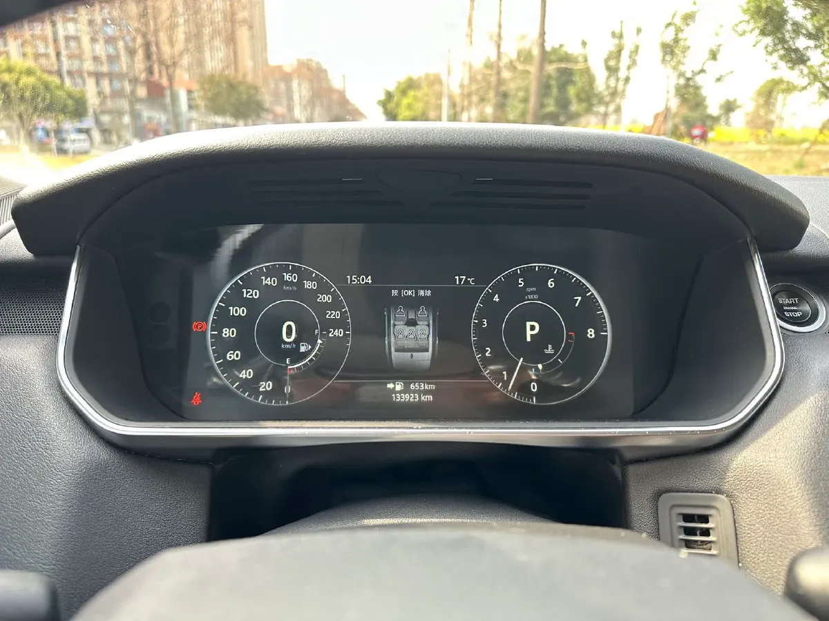 2017 Land Rover Range Rover Sport 3.0T 340HP V6 8AT,autocango,china used car exporter,china ev exporter,chinese used car exporter,chinese used ev exporter