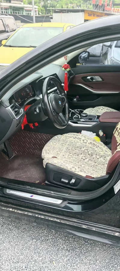 2022 BMW 3 Series 2.0T 156HP L4 8AT,autocango,china used car exporter,china ev exporter,chinese used car exporter,chinese used ev exporter