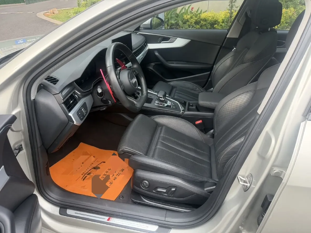 2020 Audi A4L 2.0T 190HP L4 7DCT,autocango,china used car exporter,china ev exporter,chinese used car exporter,chinese used ev exporter