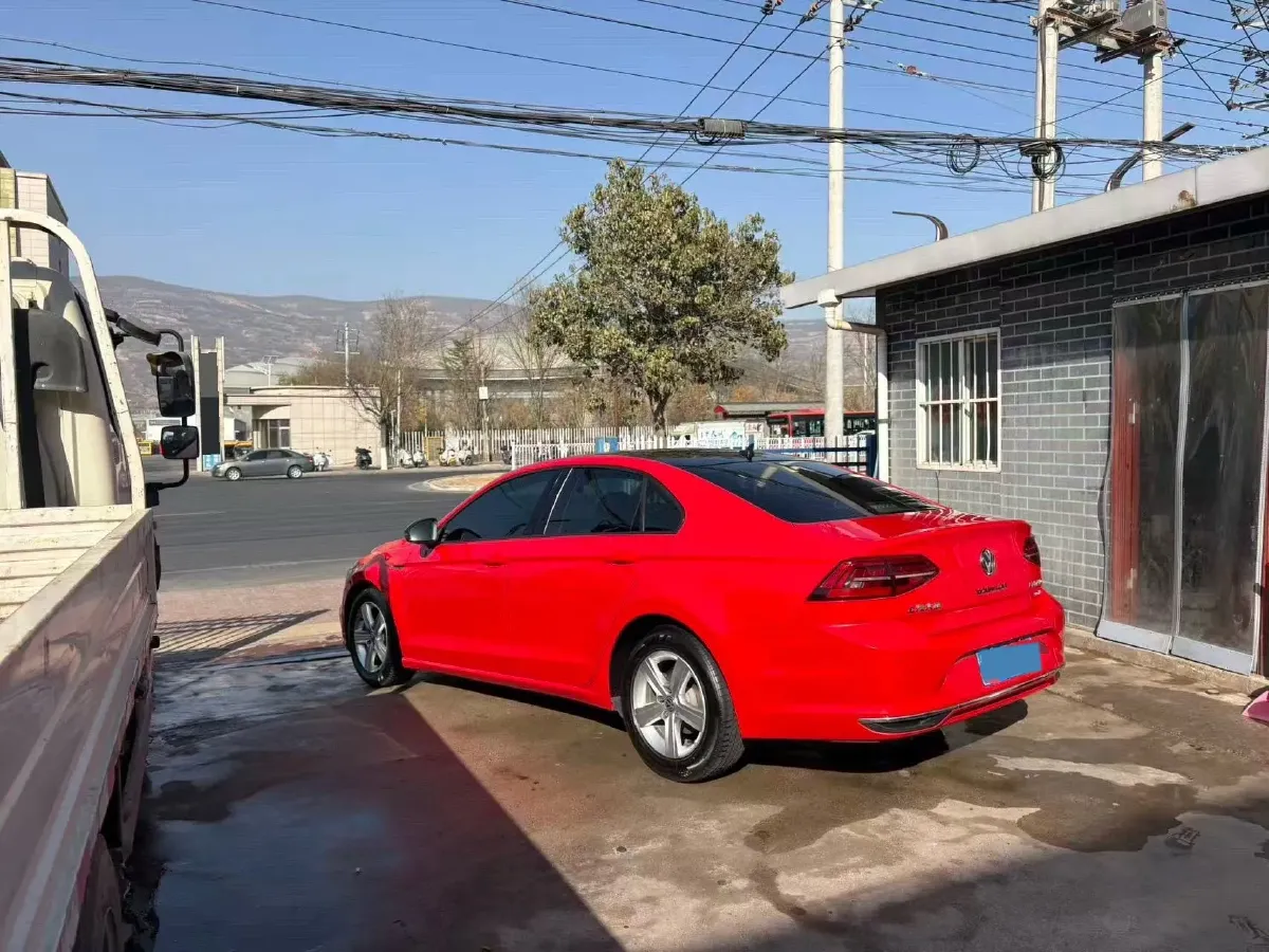 2019 Volkswagen T-Cross 1.4T 150HP L4 7DCT,autocango,china used car exporter,china ev exporter,chinese used car exporter,chinese used ev exporter