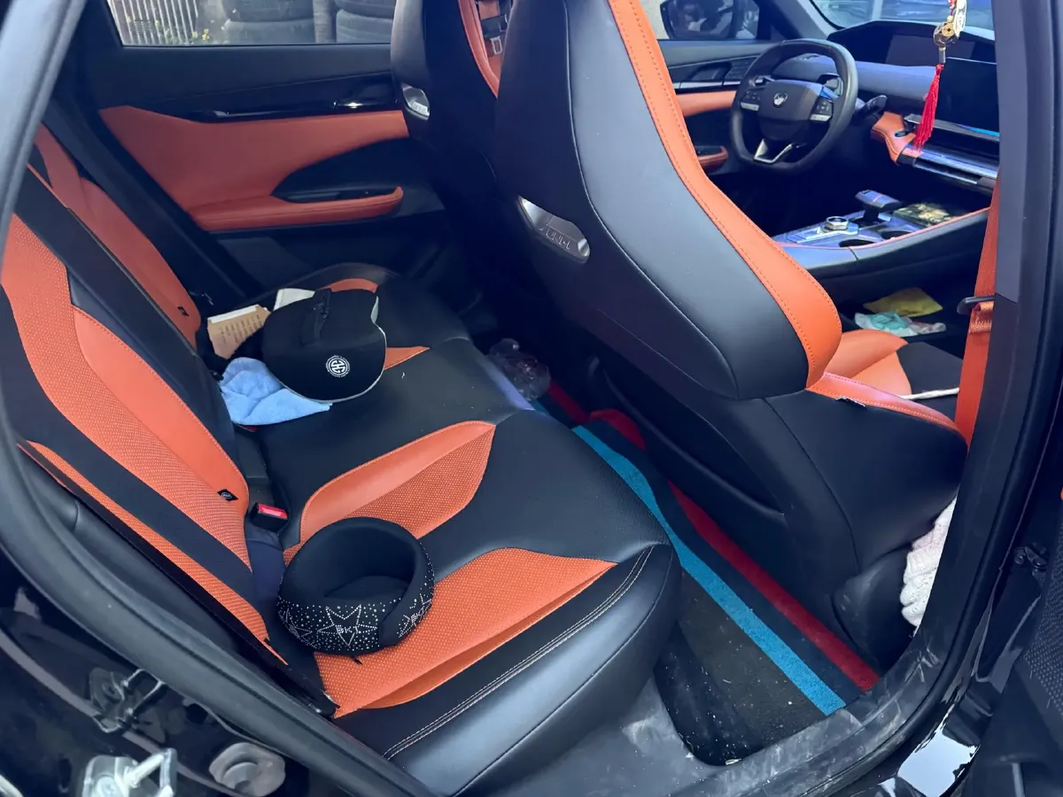 2023 ChangAn UNI-V 1.5T 188HP L4 7DCT,autocango,china used car exporter,china ev exporter,chinese used car exporter,chinese used ev exporter