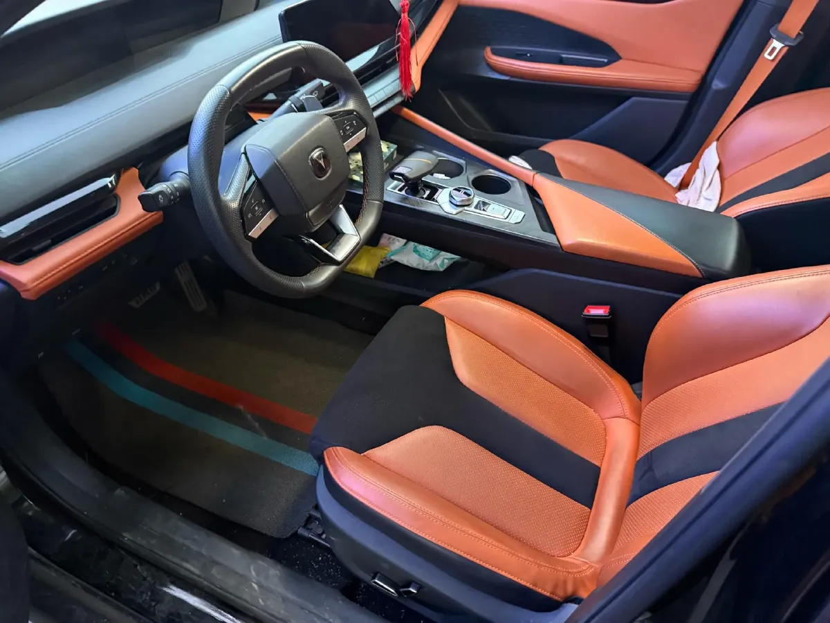 2023 ChangAn UNI-V 1.5T 188HP L4 7DCT,autocango,china used car exporter,china ev exporter,chinese used car exporter,chinese used ev exporter