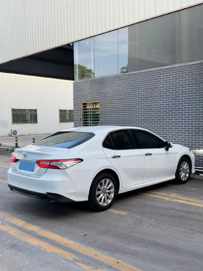 2019 Toyota Camry 2.0L 178HP L4 CVT,autocango,china used car exporter,china ev exporter,chinese used car exporter,chinese used ev exporter
