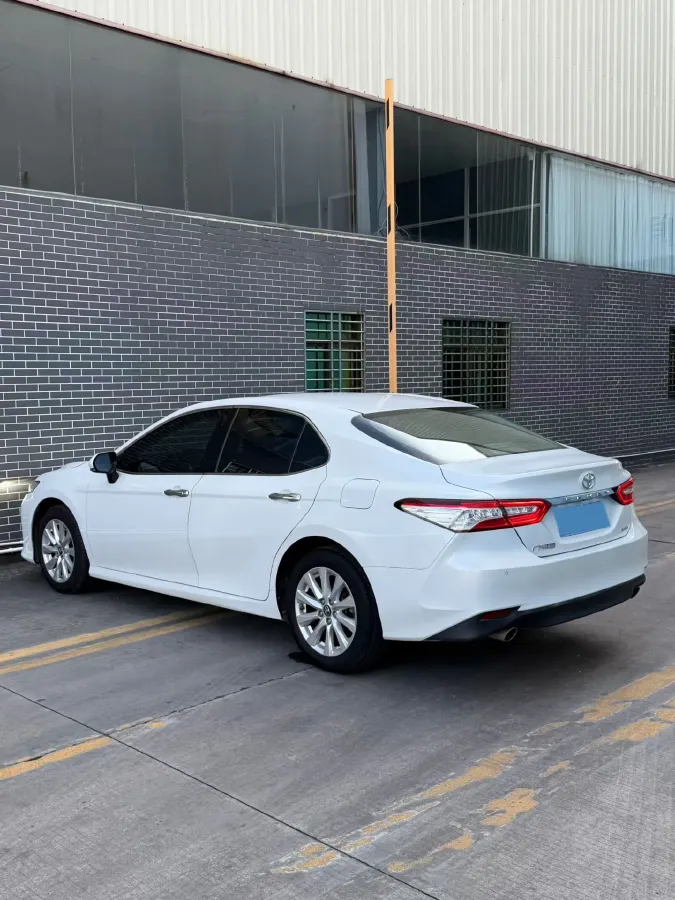 2019 Toyota Camry 2.0L 178HP L4 CVT,autocango,china used car exporter,china ev exporter,chinese used car exporter,chinese used ev exporter