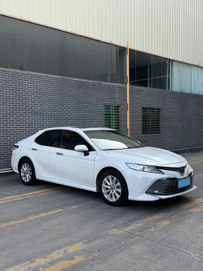 2019 Toyota Camry 2.0L 178HP L4 CVT,autocango,china used car exporter,china ev exporter,chinese used car exporter,chinese used ev exporter