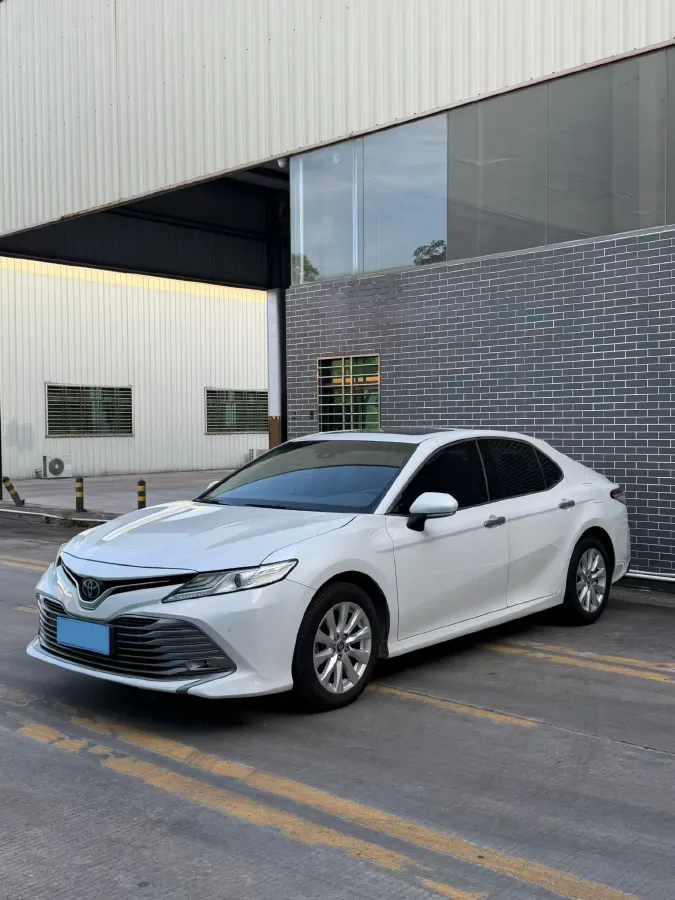 2019 Toyota Camry 2.0L 178HP L4 CVT,autocango,china used car exporter,china ev exporter,chinese used car exporter,chinese used ev exporter