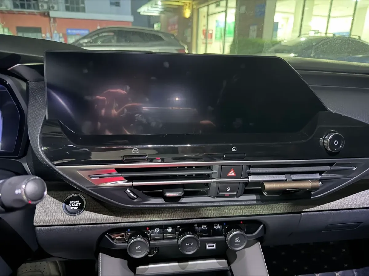 2022 Citroen C5 X 1.6T 175HP L4 8AT,autocango,china used car exporter,china ev exporter,chinese used car exporter,chinese used ev exporter