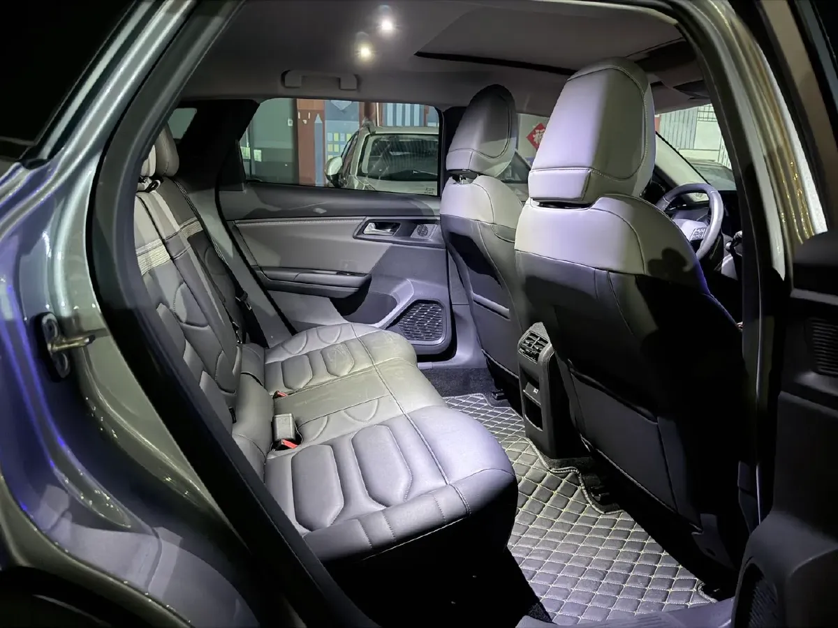 2022 Citroen C5 X 1.6T 175HP L4 8AT,autocango,china used car exporter,china ev exporter,chinese used car exporter,chinese used ev exporter