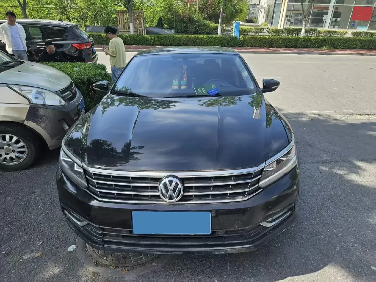 2017 Volkswagen Passat 1.8T 180HP L4 7DCT,autocango,china used car exporter,china ev exporter,chinese used car exporter,chinese used ev exporter