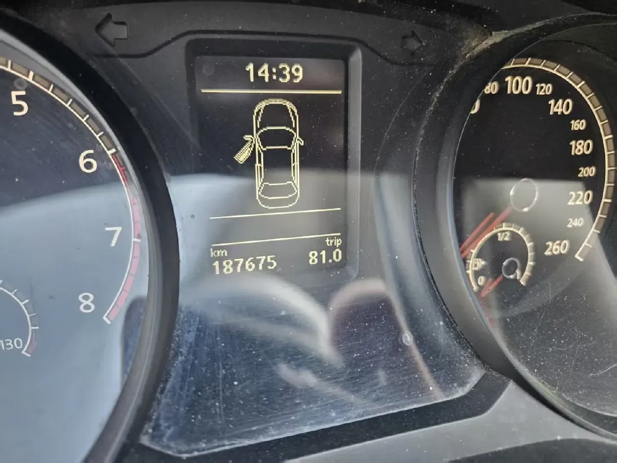 2017 Volkswagen Passat 1.8T 180HP L4 7DCT,autocango,china used car exporter,china ev exporter,chinese used car exporter,chinese used ev exporter